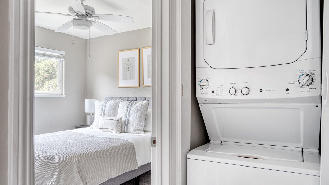 Photo of Bedroom in Central San Mateo