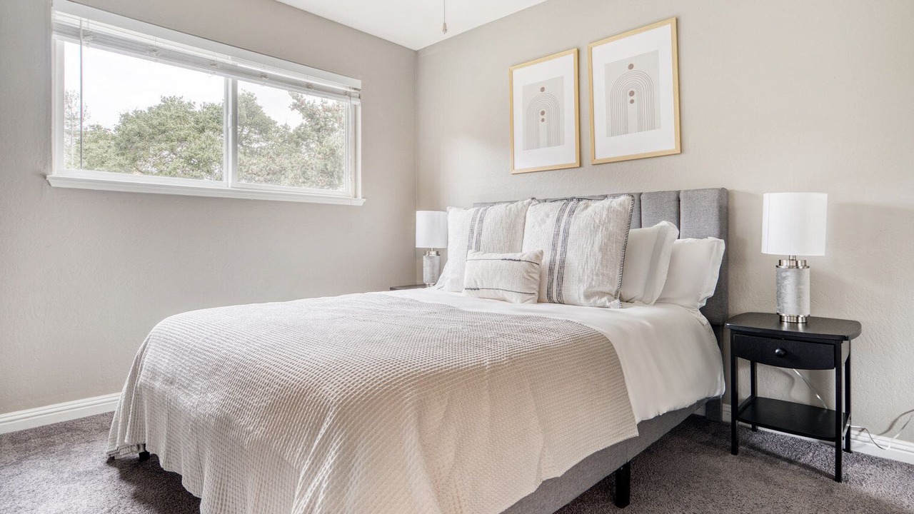 Photo of Bedroom in Central San Mateo