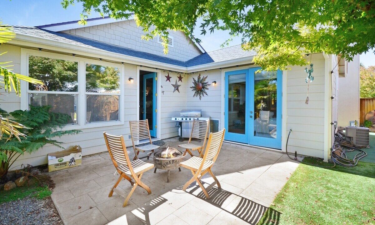 Photo of Patio Balcony in Southwest Santa Rosa