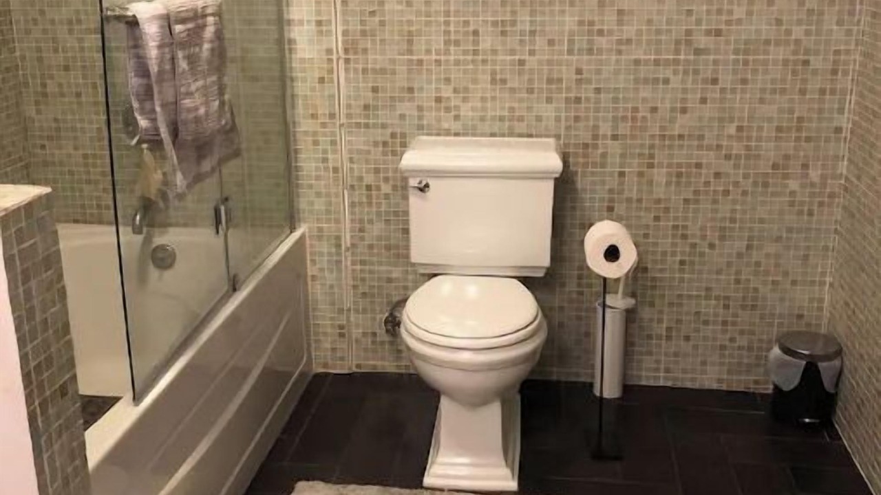 Photo of Bathroom in Uptown Oakland