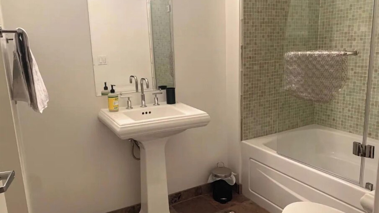 Photo of Bathroom in Uptown Oakland