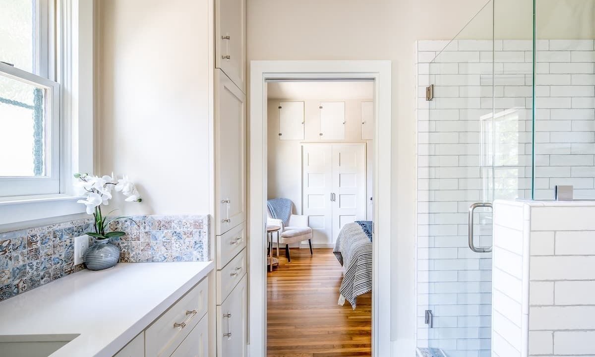 Photo of Bathroom in Golden Rectangle
