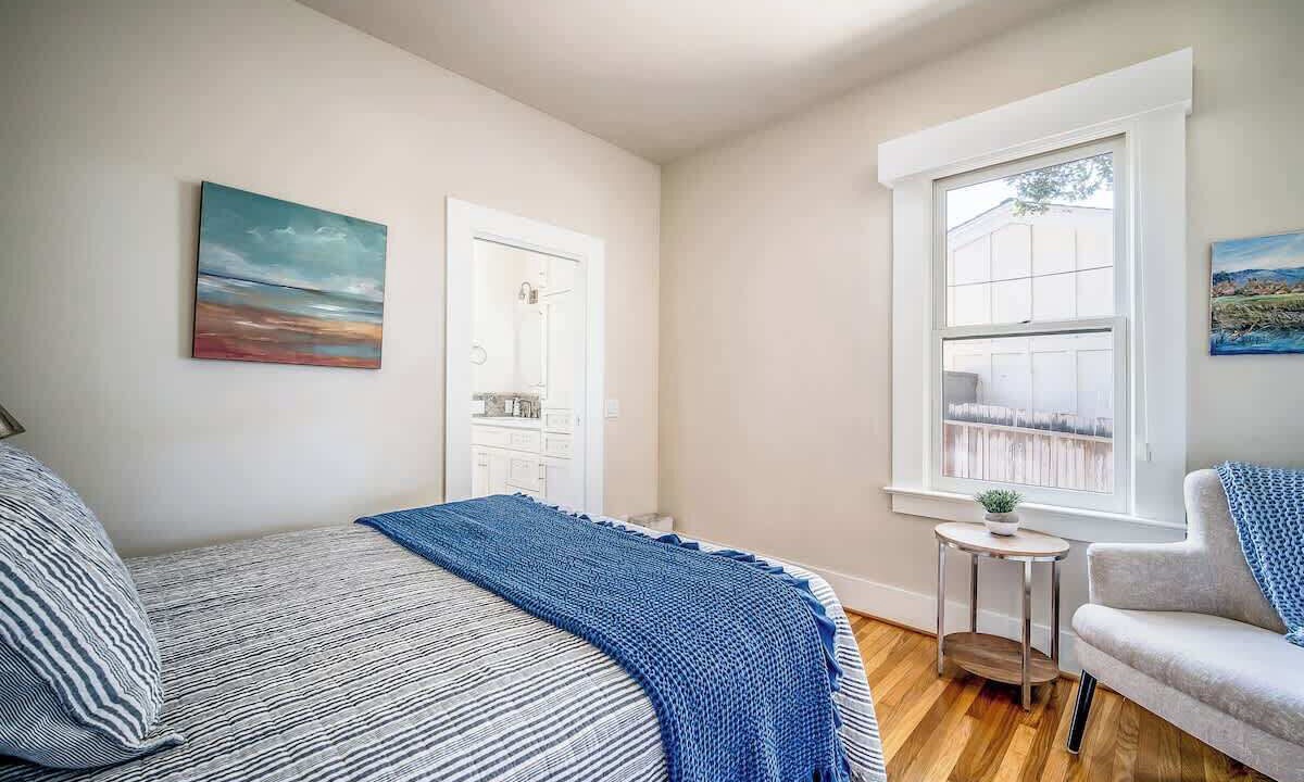 Photo of Bedroom in Golden Rectangle