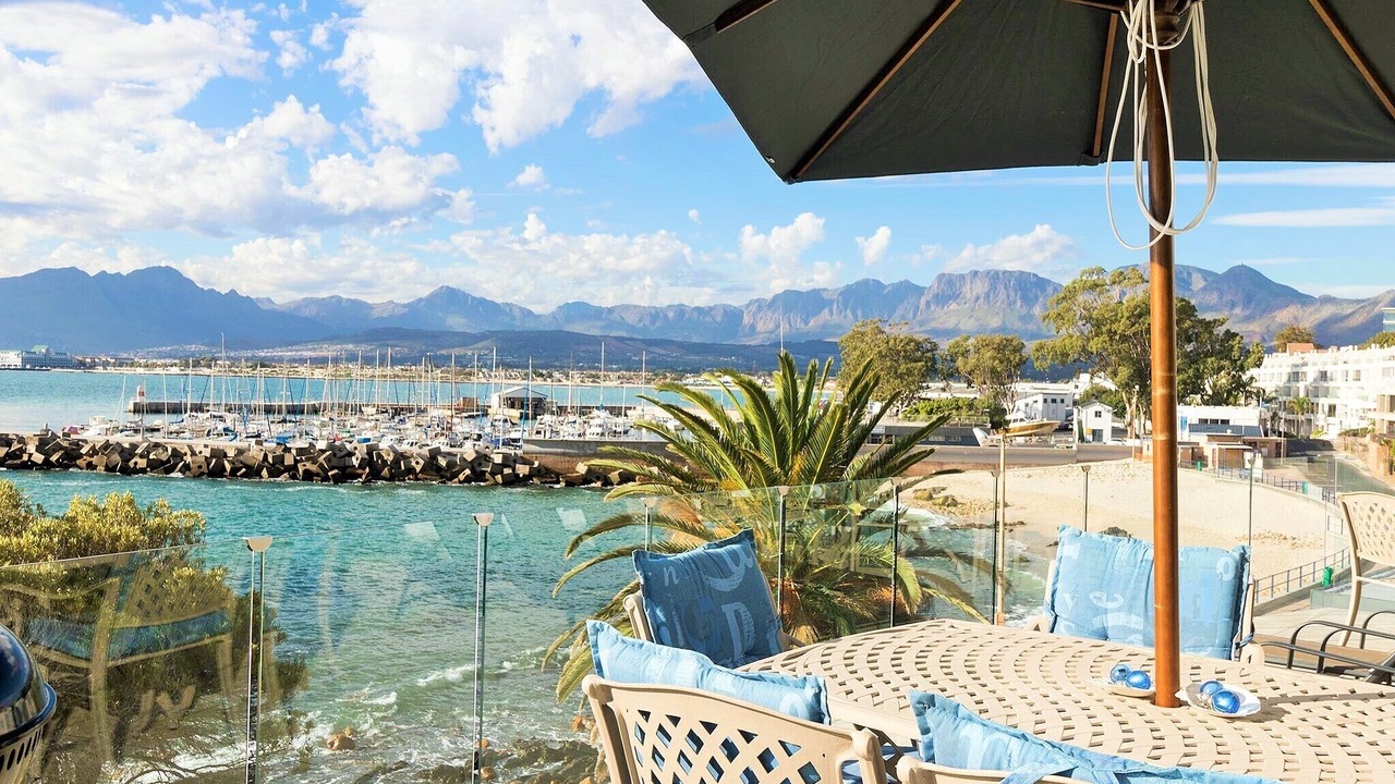 Photo of Outdoor in Gordons Bay Central