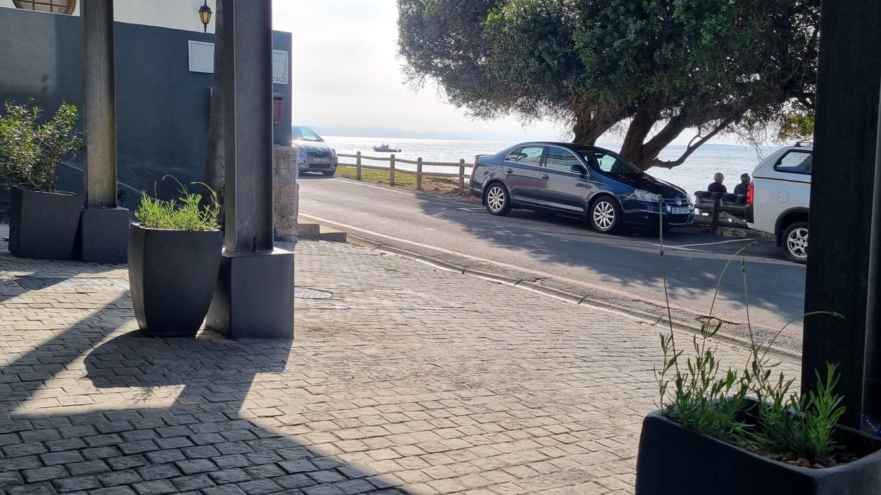 Photo of Outdoor in Gordons Bay Central