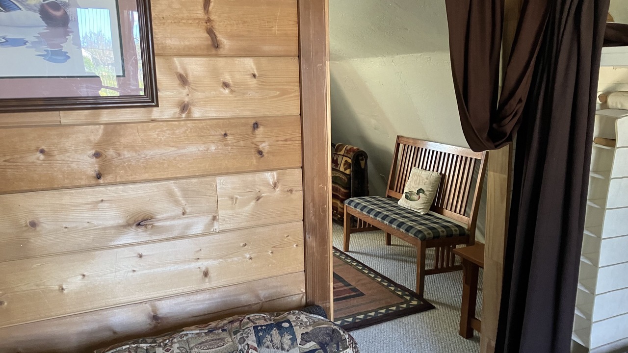 Photo of Livingroom in Forestville