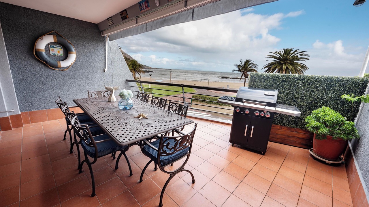 Photo of Patio Balcony in Gordons Bay Central