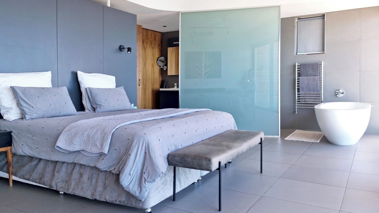 Photo of Bedroom in Mountainside