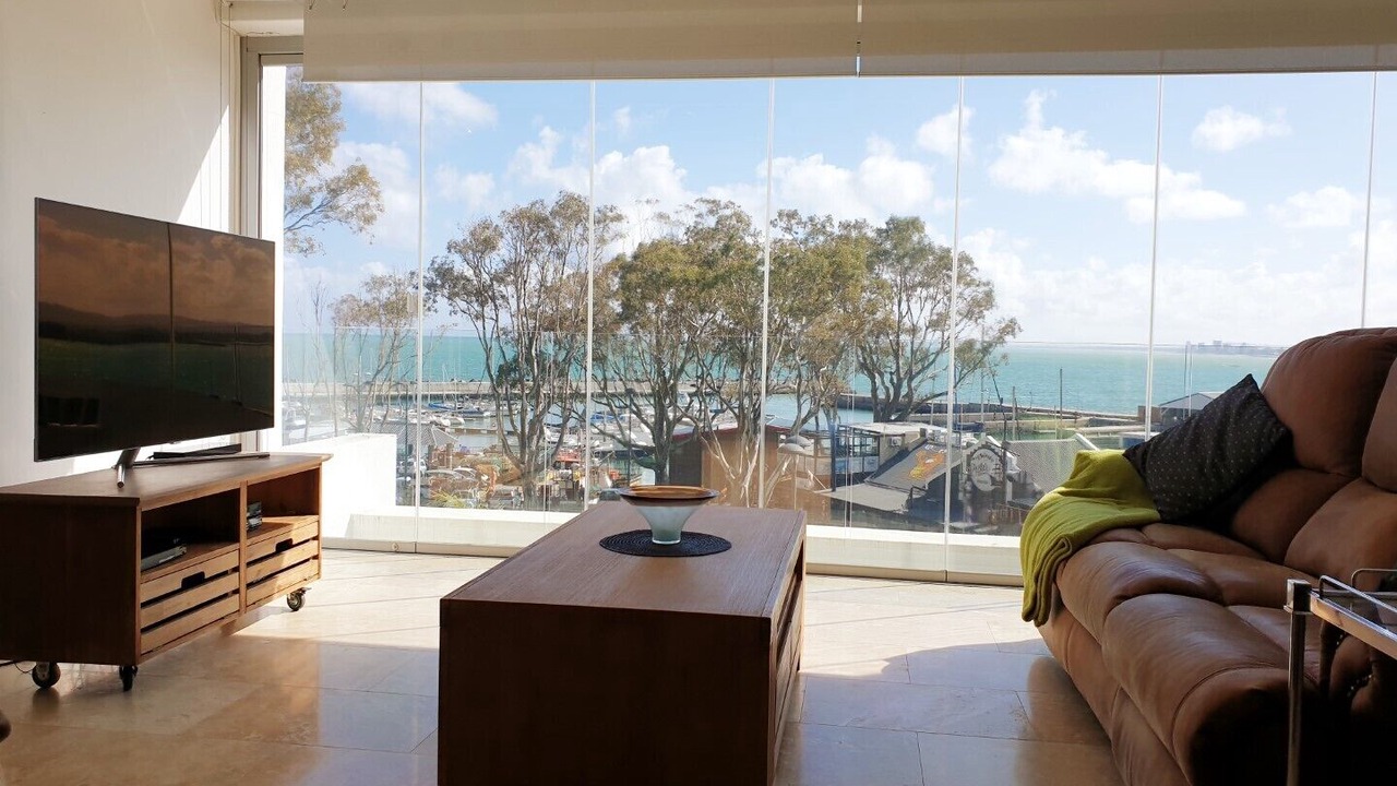 Photo of Livingroom in Gordons Bay Central