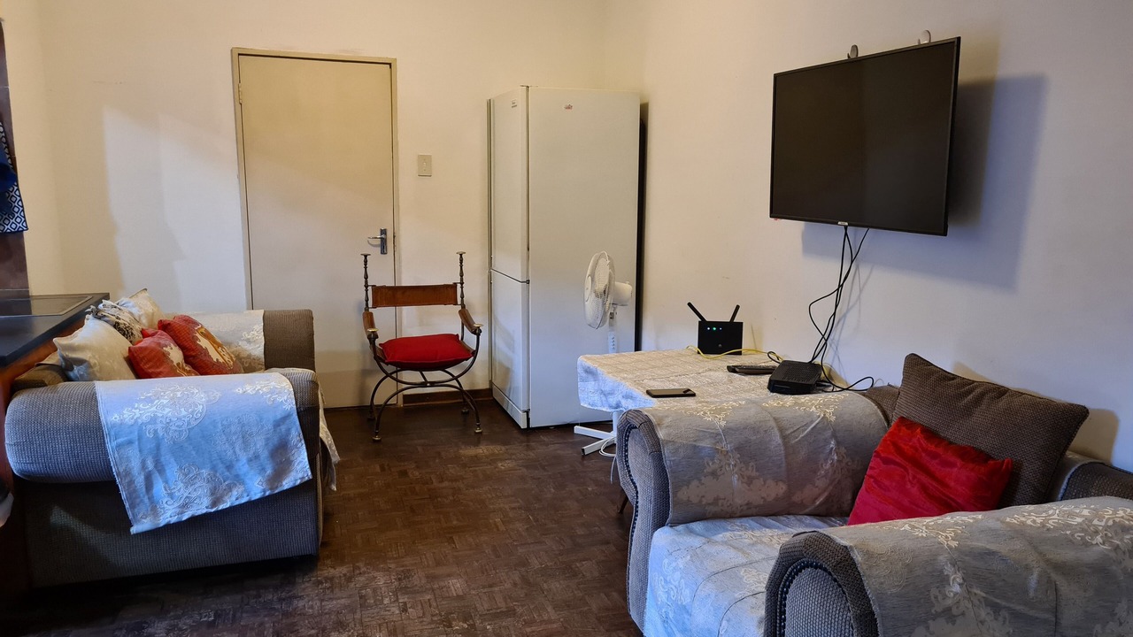Photo of Livingroom in Greater Johannesburg Metropolitan Area
