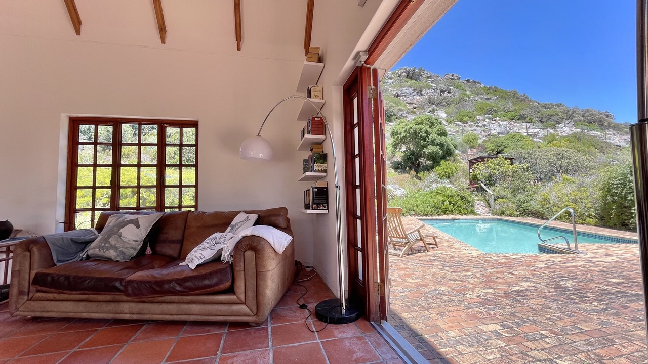 Photo of Livingroom in Noordhoek