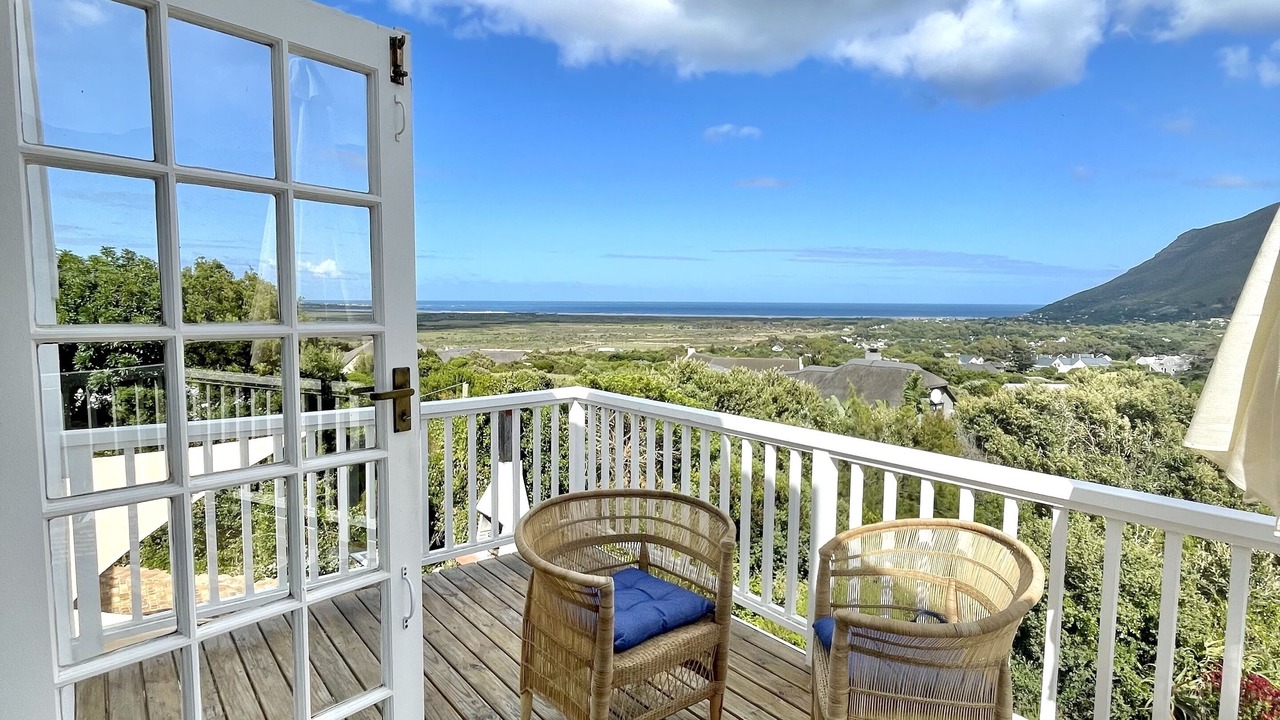 Photo of Patio Balcony in Noordhoek