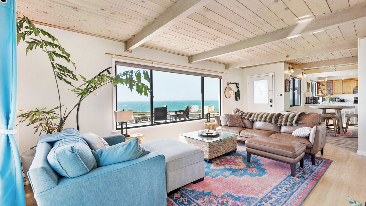 Photo of Livingroom in Bodega Bay