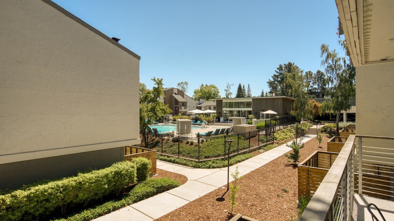 Photo of Patio Balcony in Sharon Heights