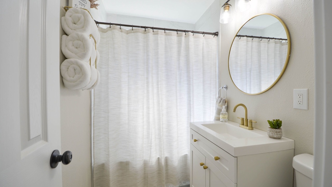 Photo of Bathroom in Los Banos