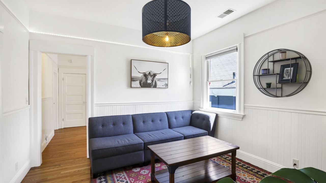 Photo of Livingroom in Emeryville