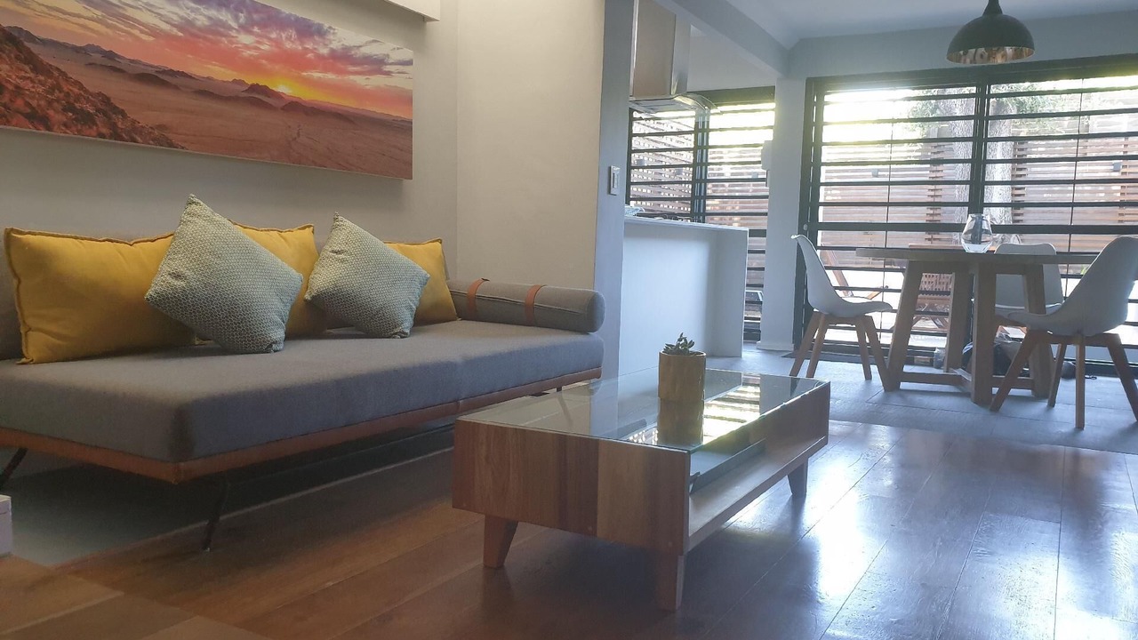 Photo of Livingroom in Plumstead