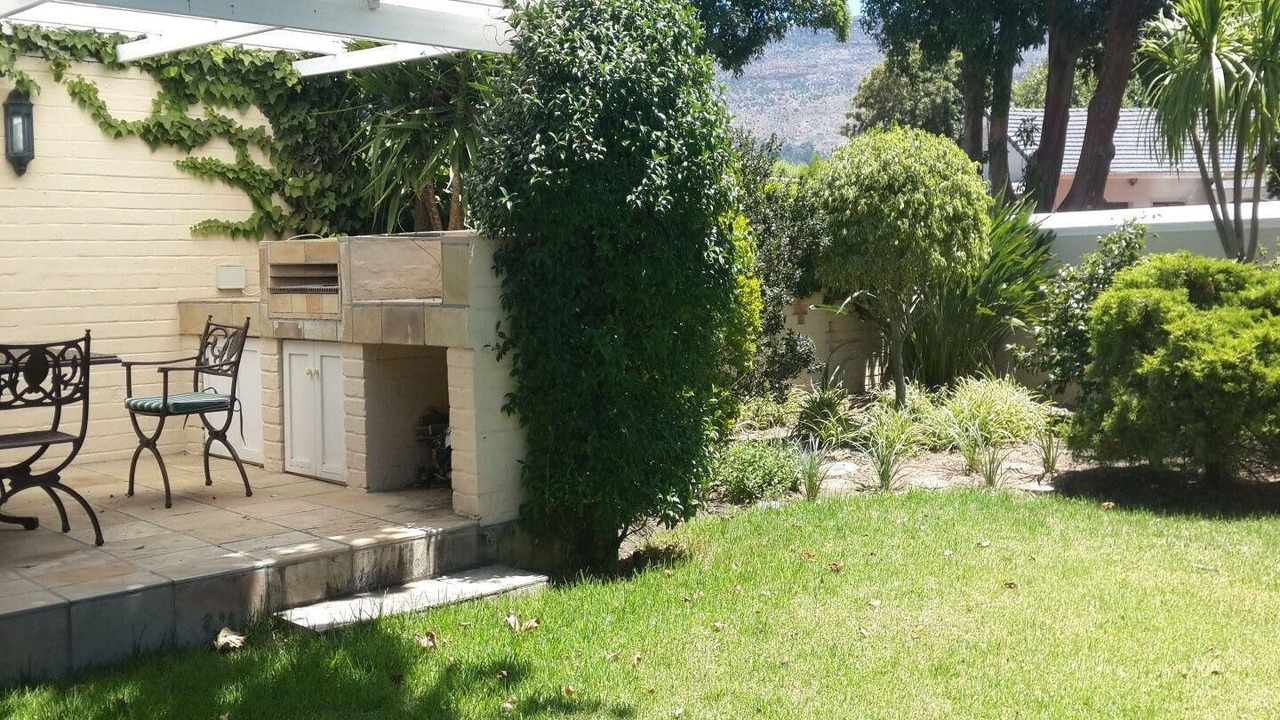 Photo of Patio Balcony in Lakeside
