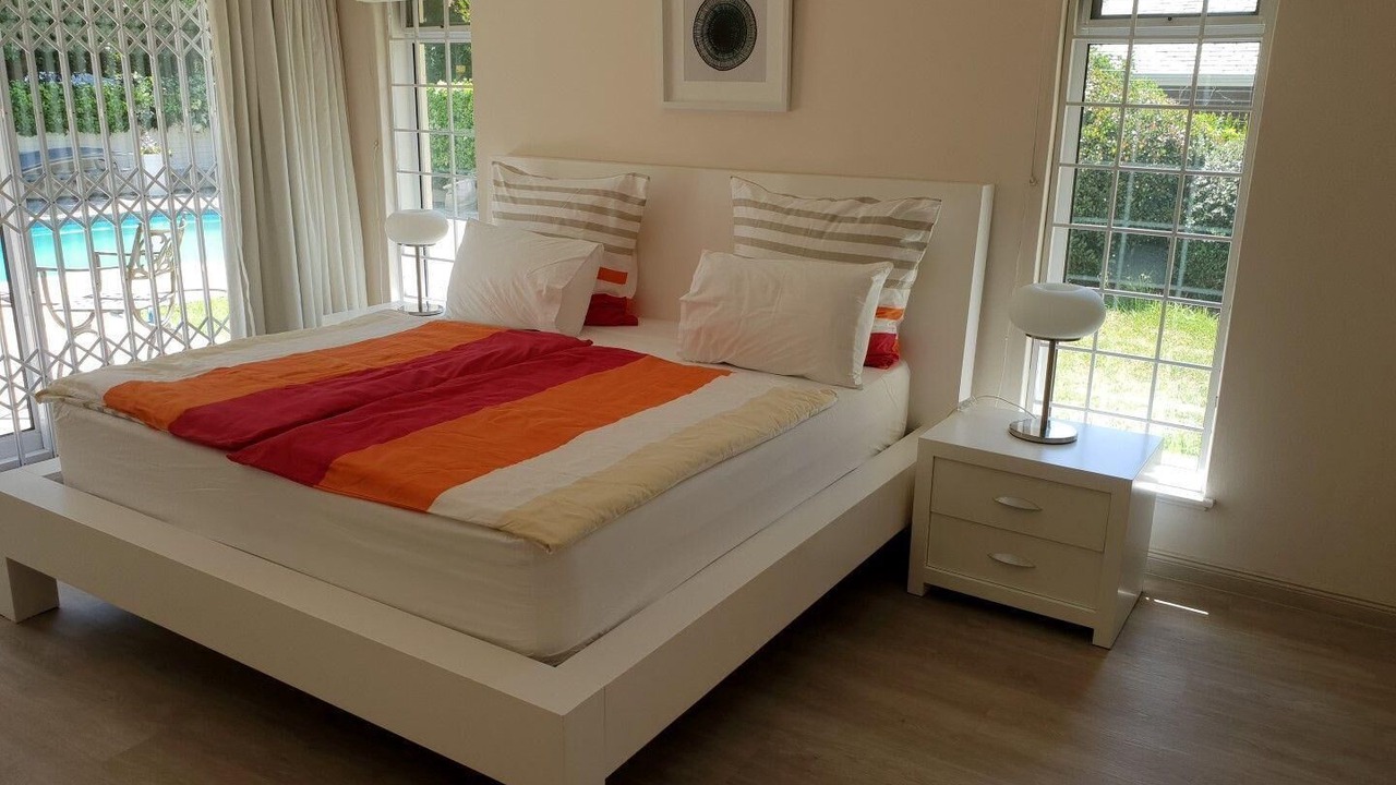 Photo of Bedroom in Lakeside