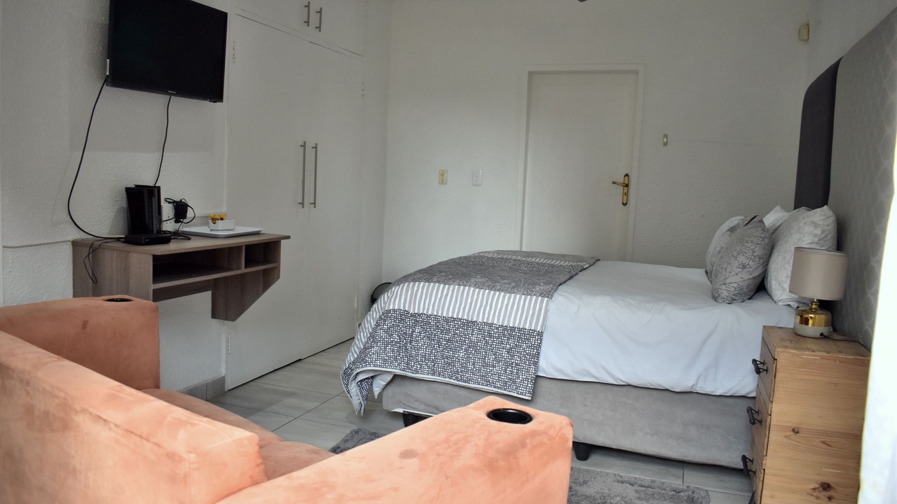 Photo of Bedroom in Benoni