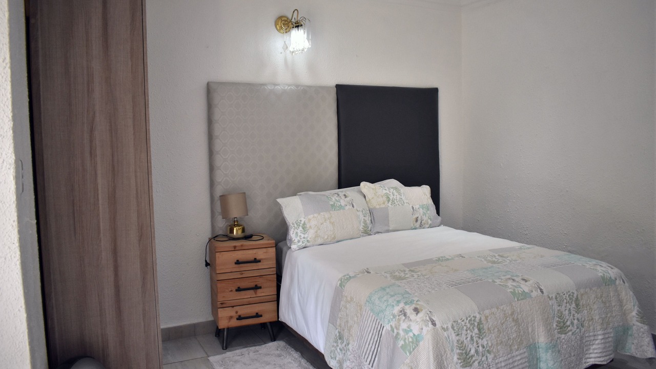 Photo of Bedroom in Benoni