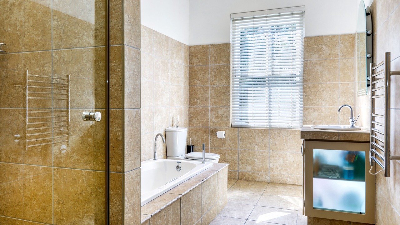 Photo of Bathroom in Newlands