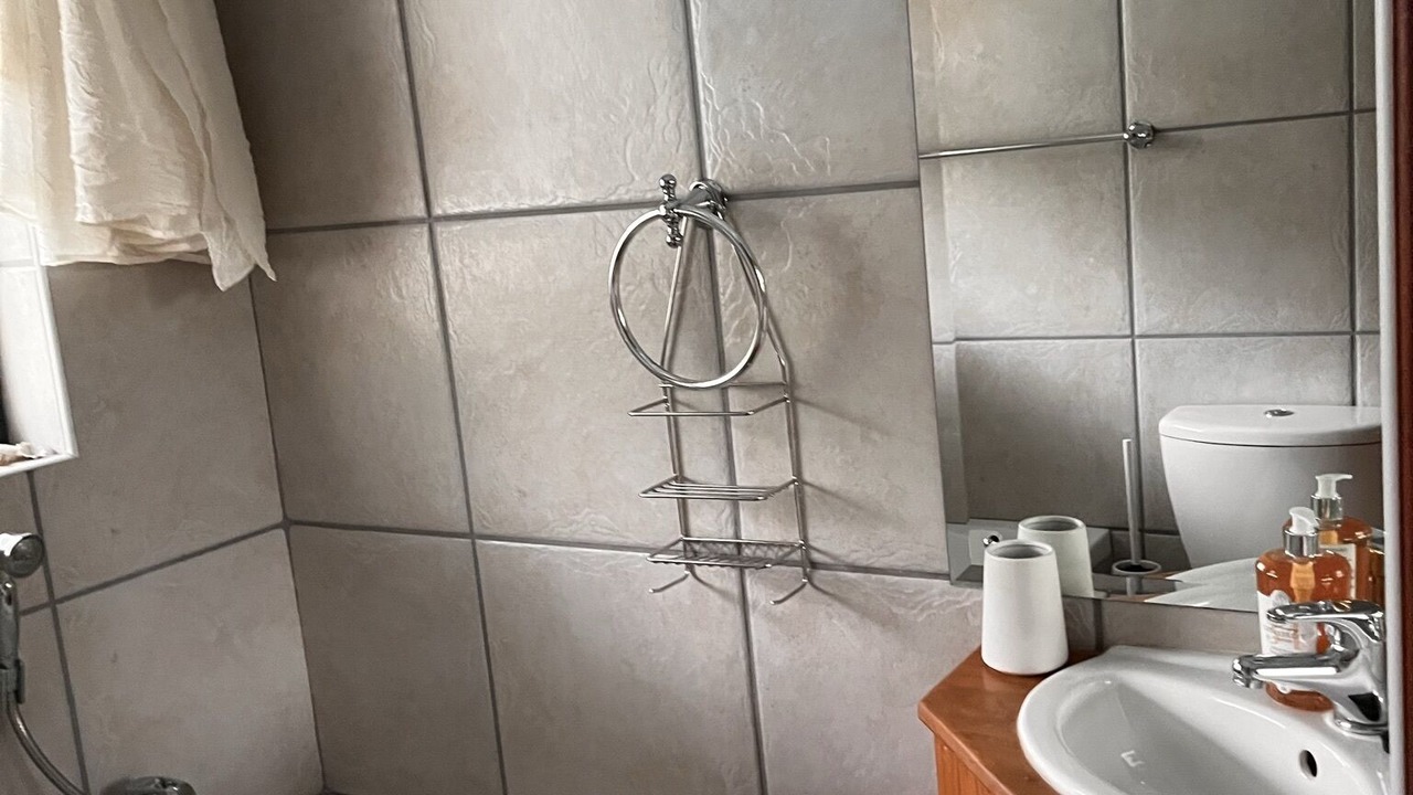 Photo of Bathroom in Rome Glen