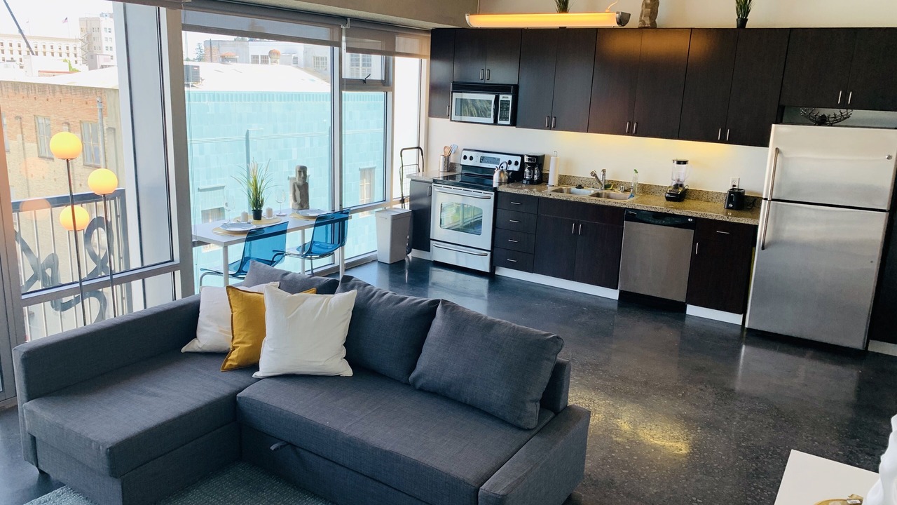 Photo of Livingroom in Downtown Sacramento