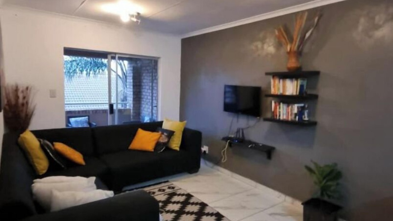 Photo of Livingroom in Centurion