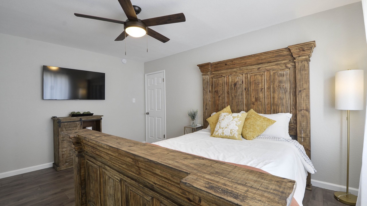 Photo of Bedroom in Los Banos