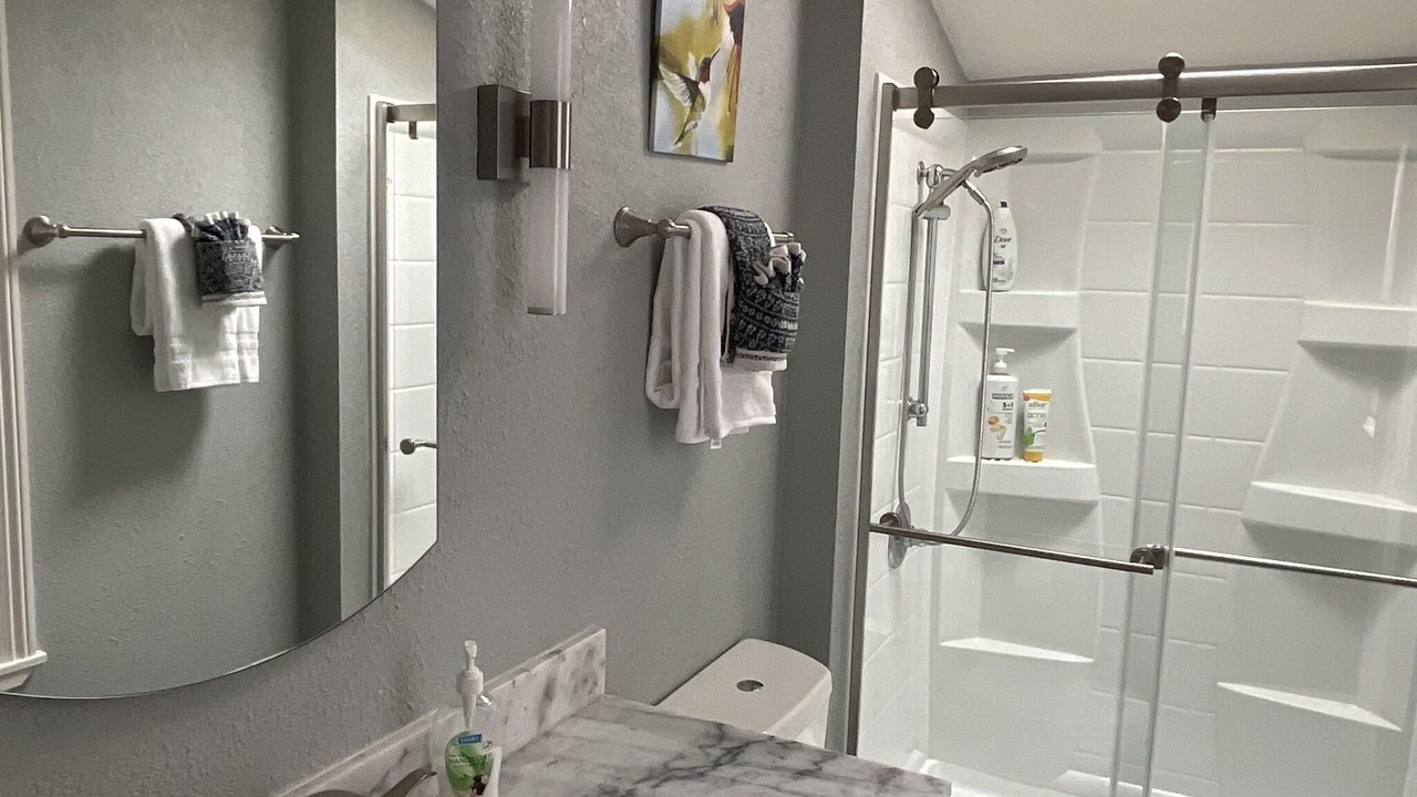 Photo of Bathroom in Jenner
