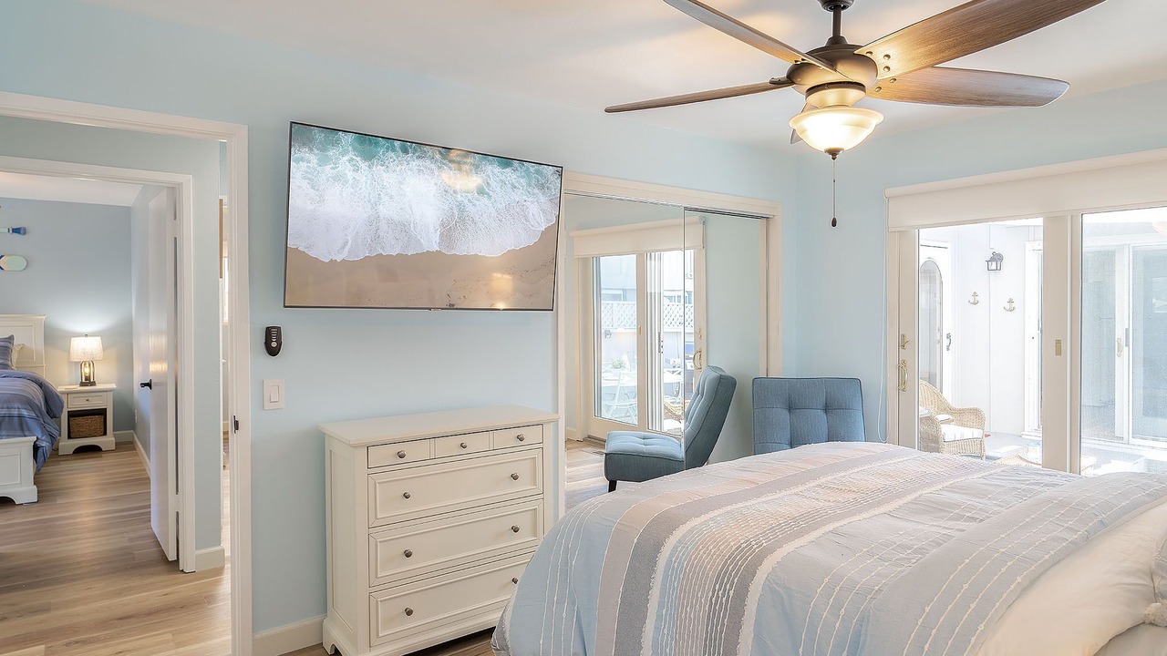 Photo of Bedroom in Monterey