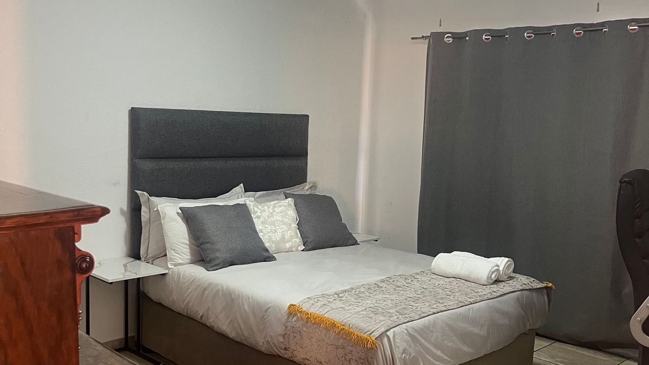 Photo of Bedroom in Faerie Glen
