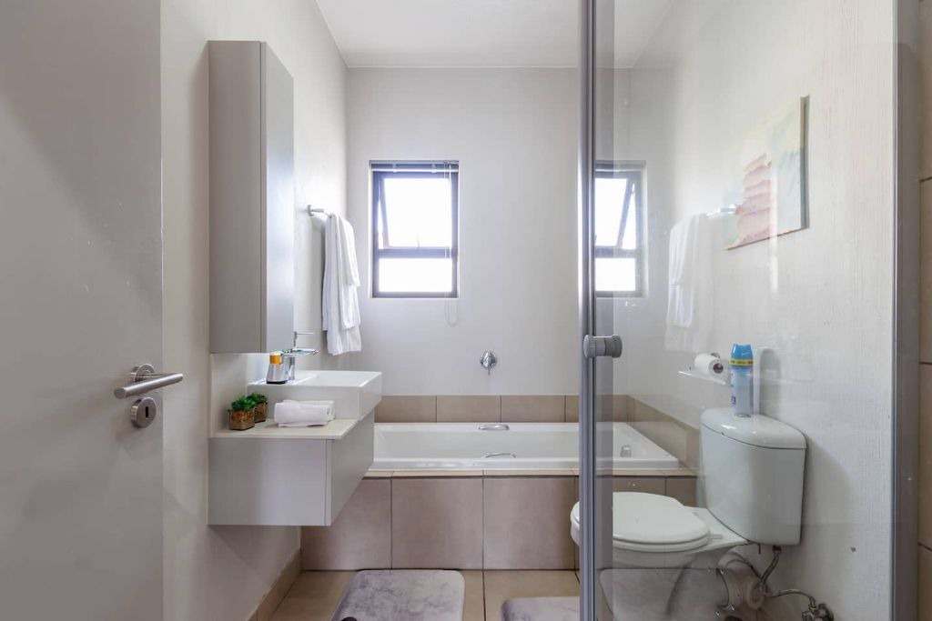 Photo of Bathroom in Greater Johannesburg Metropolitan Area