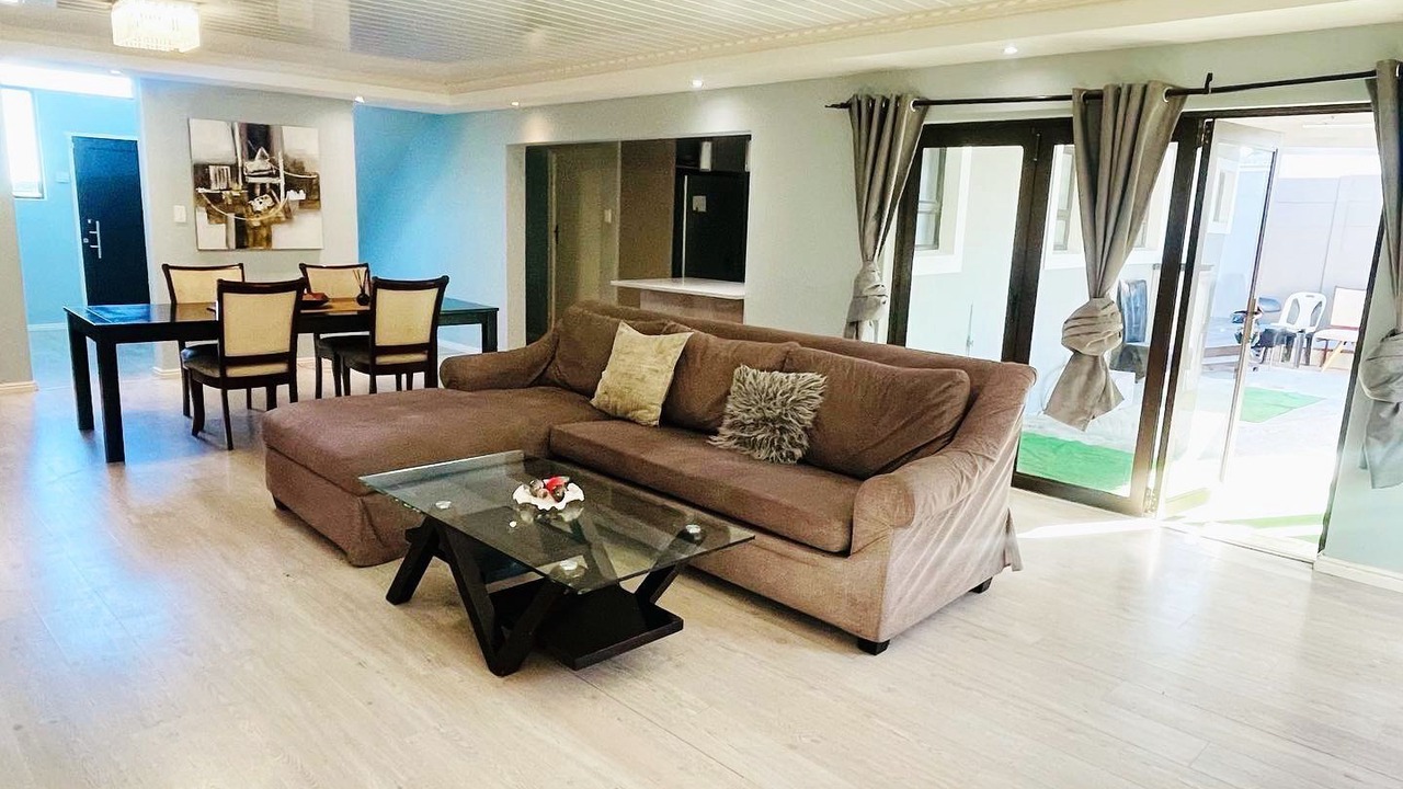 Photo of Livingroom in Bloubergstrand