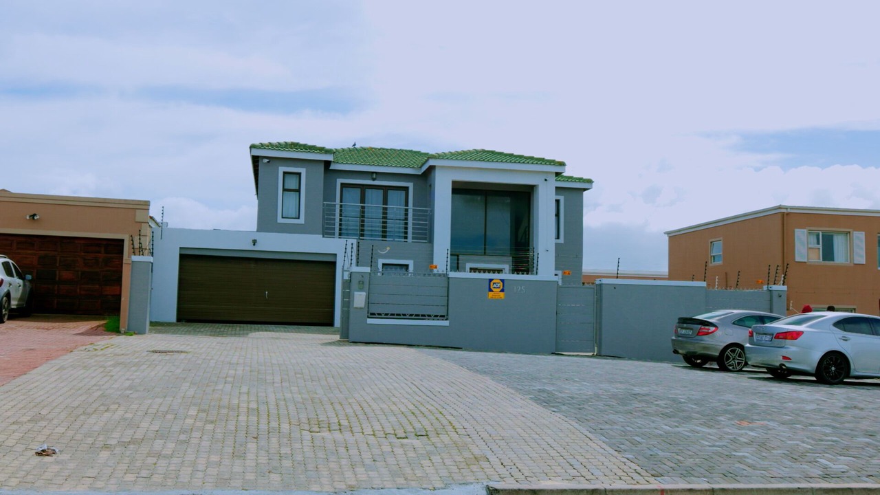 Photo of Outdoor in Bloubergstrand