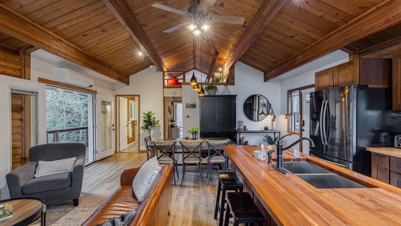 Photo of Livingroom in Fetters Hot Springs-Agua Caliente