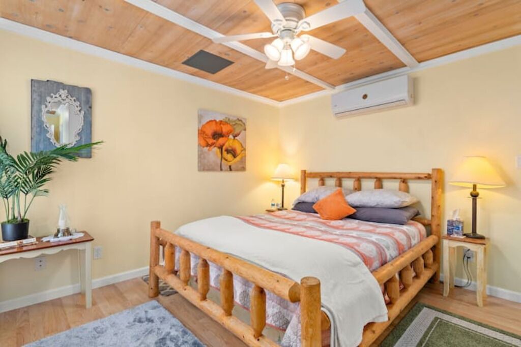 Photo of Bedroom in Kelseyville
