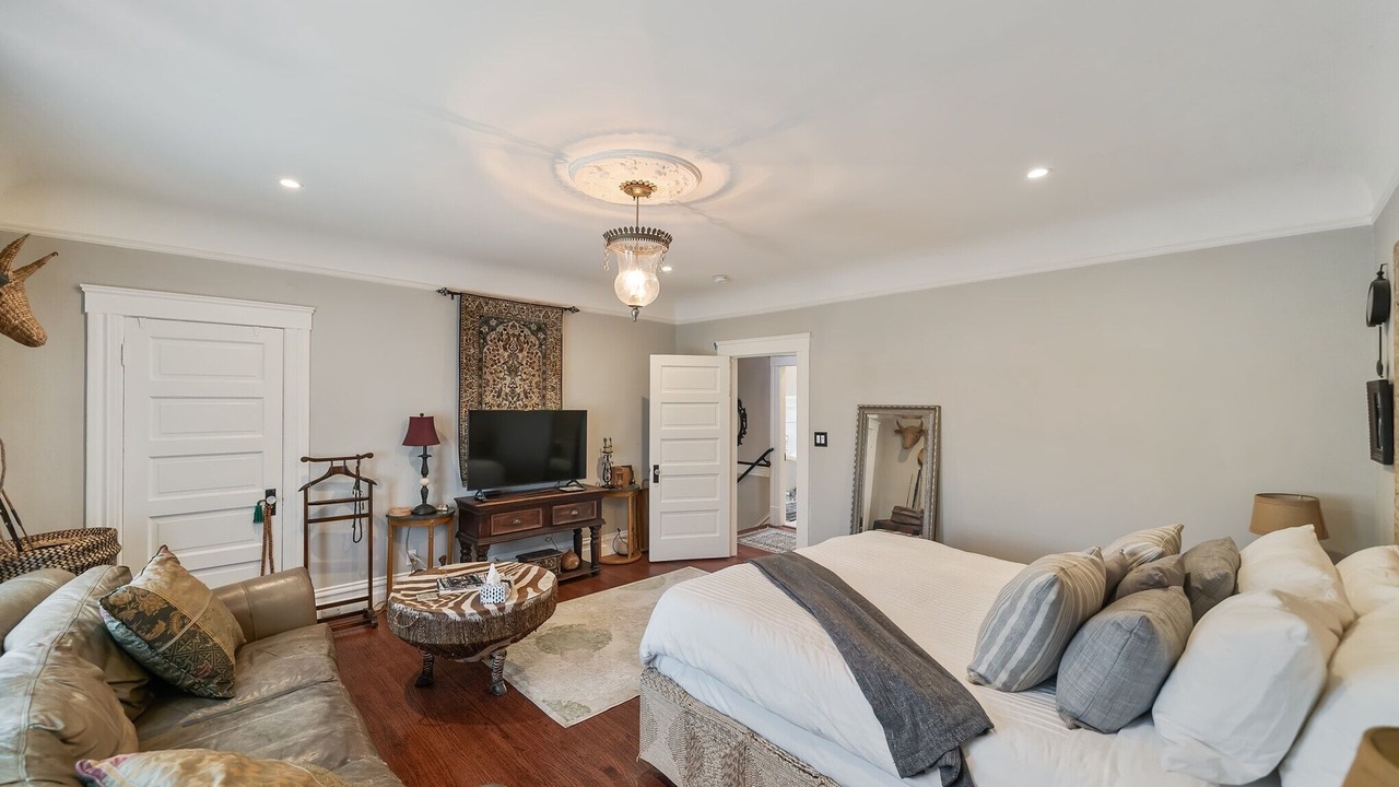 Photo of Bedroom in Golden Gate