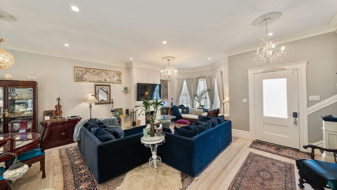 Photo of Bedroom in Golden Gate