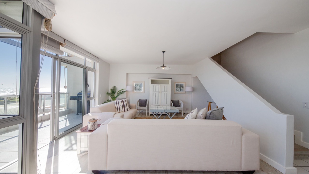 Photo of Livingroom in Bloubergstrand
