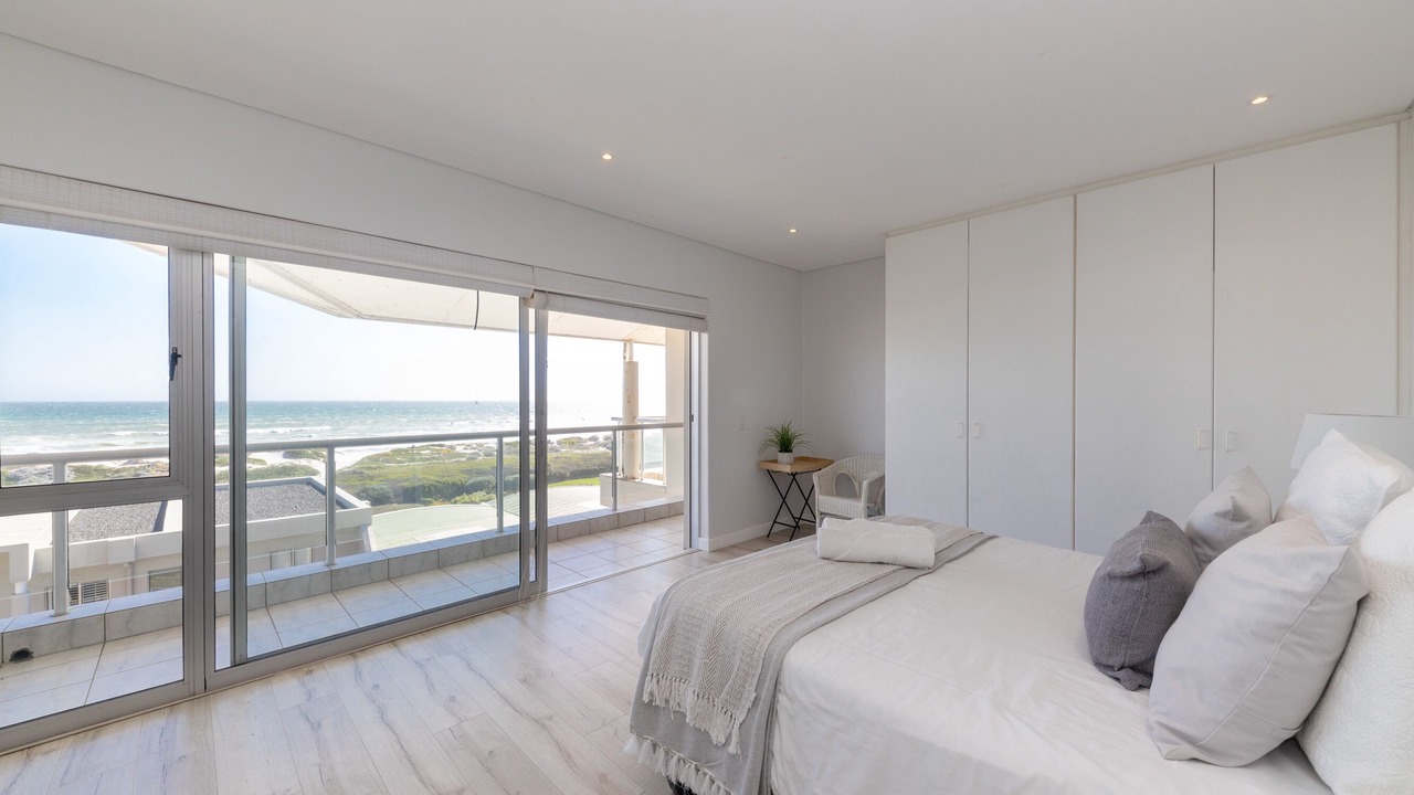 Photo of Bedroom in Bloubergstrand