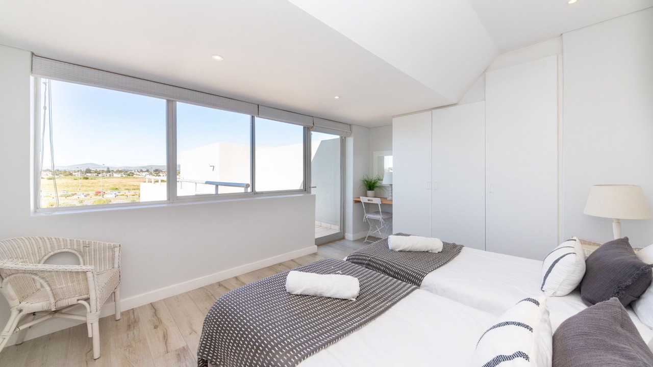 Photo of Bedroom in Bloubergstrand
