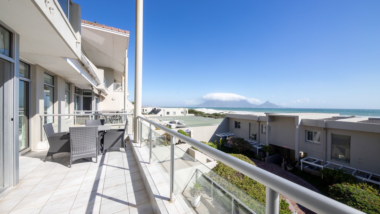 Photo of Outdoor in Bloubergstrand
