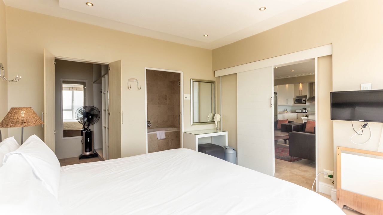 Photo of Bedroom in Mouille Point