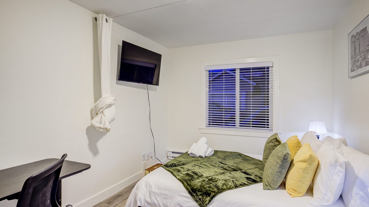 Photo of Bedroom in Downtown