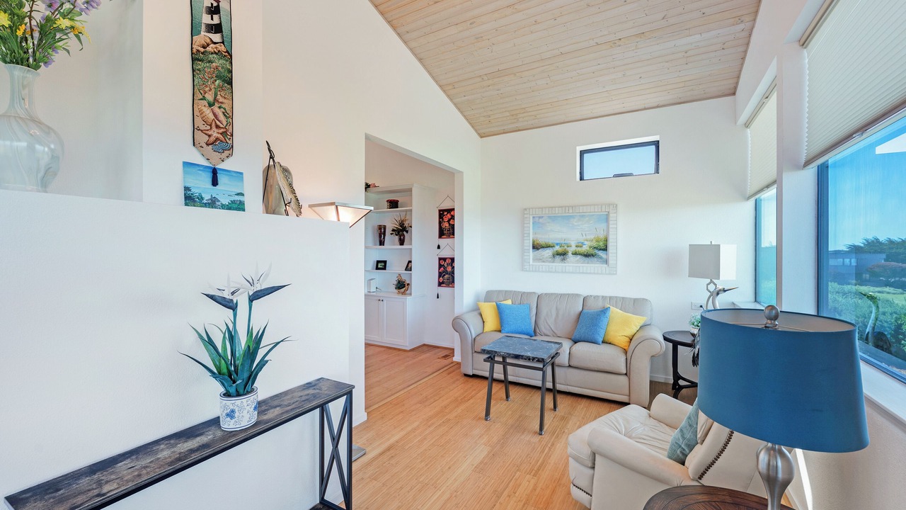 Photo of Livingroom in Bodega Bay