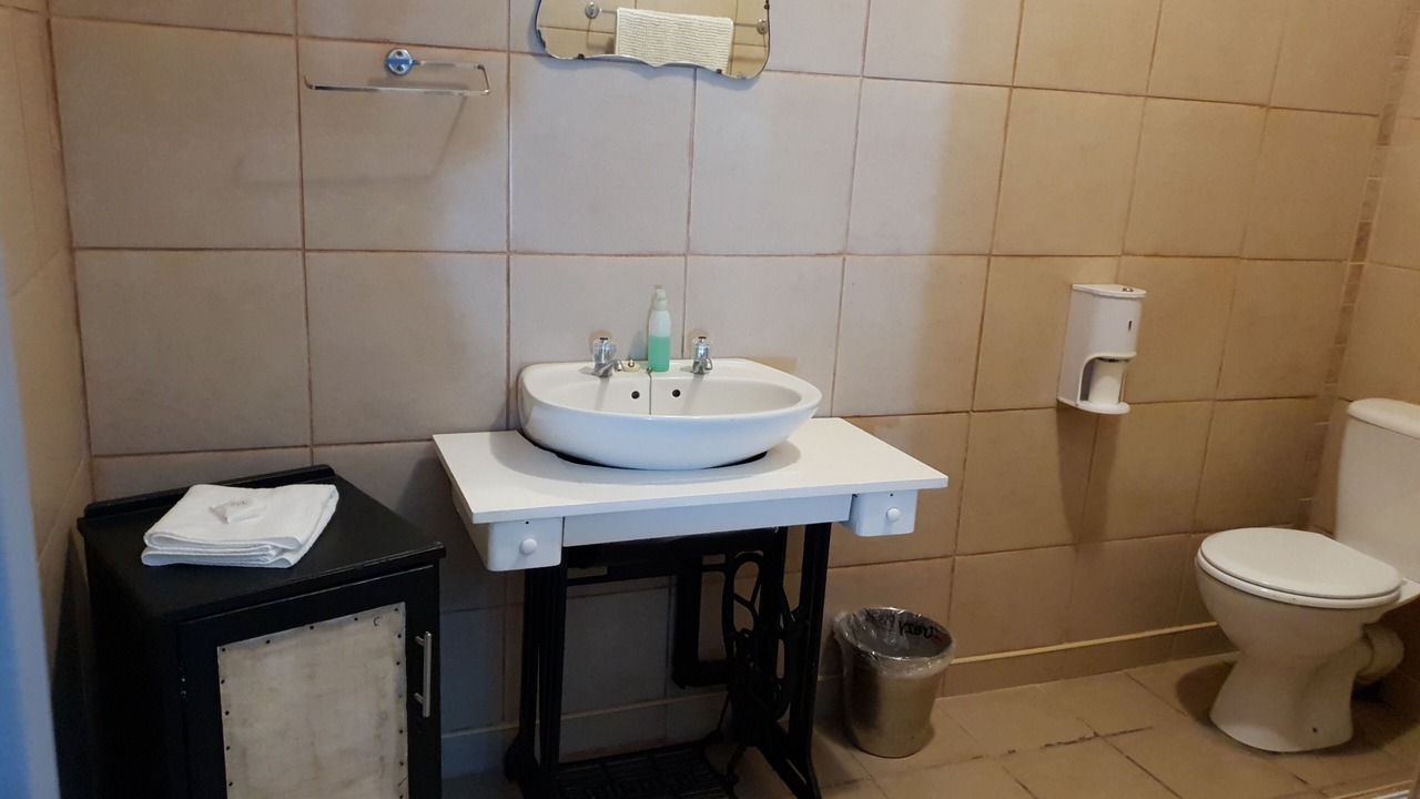 Photo of Bathroom in Fichardt Park