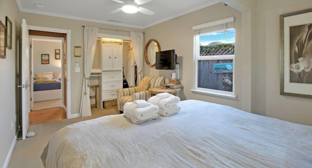 Photo of Bedroom in Opal Cliffs