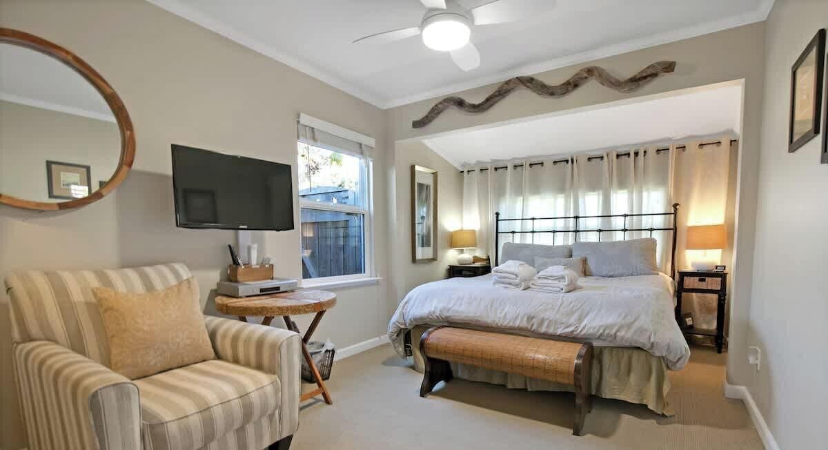 Photo of Bedroom in Opal Cliffs